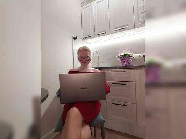 WomenS webcam