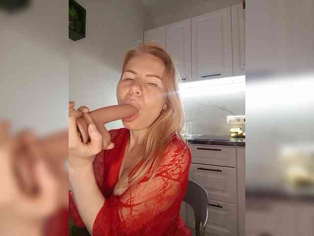 WomenS webcam