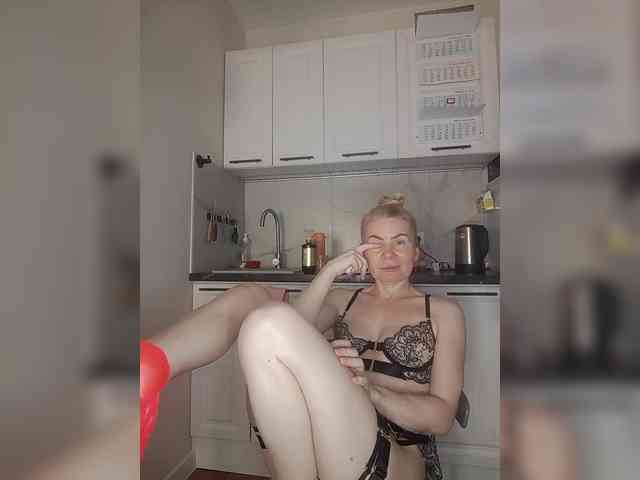 MrMrsLoungeSexBar webcam