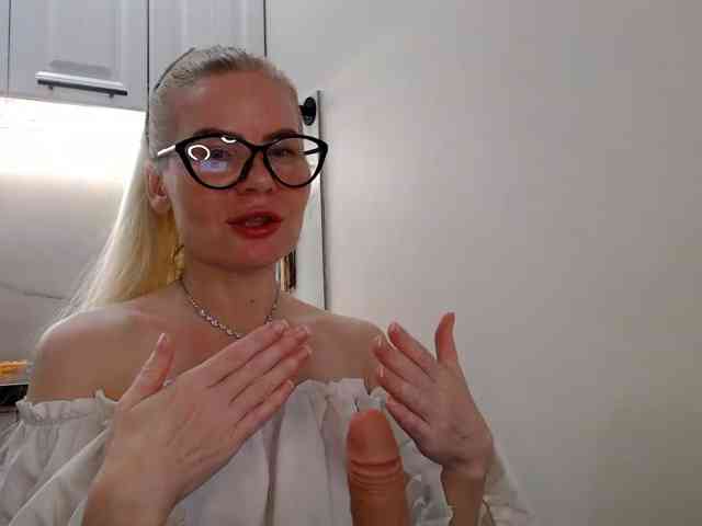 WomenS webcam