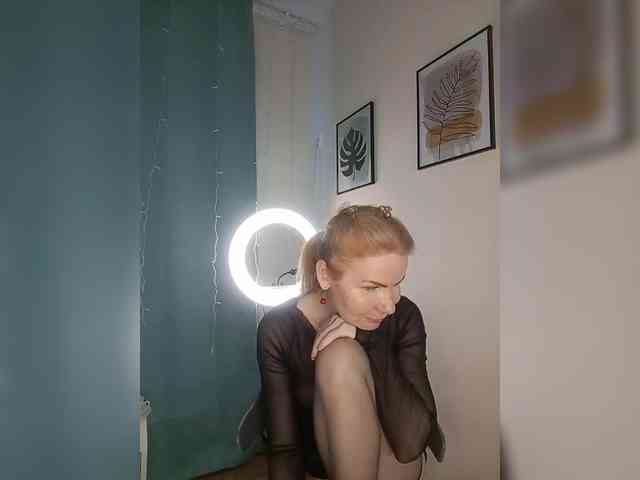 WomenS webcam