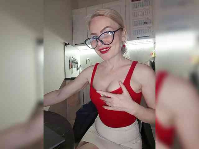 CheapSlutOnline webcam