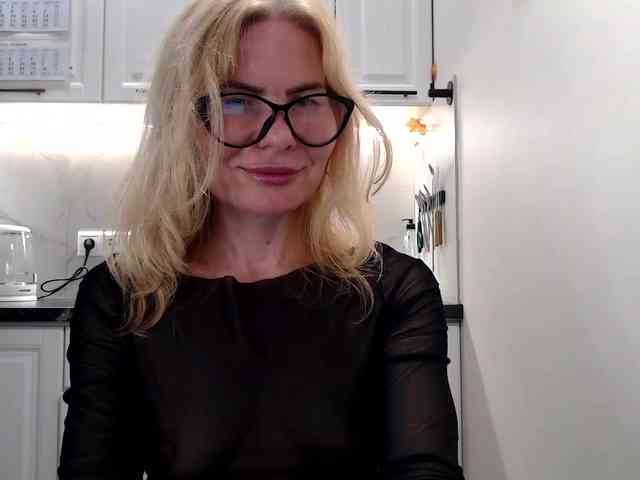 WomenS webcam