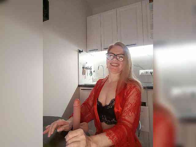 WomenS webcam