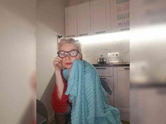 CheapSlutOnline webcam