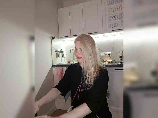 MrMrsLoungeSexBar webcam