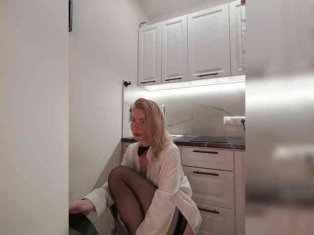 WomenS webcam