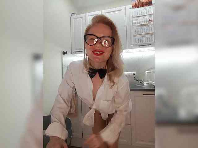 WomenS webcam
