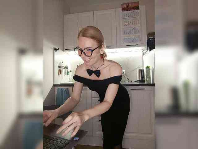 WomenS webcam