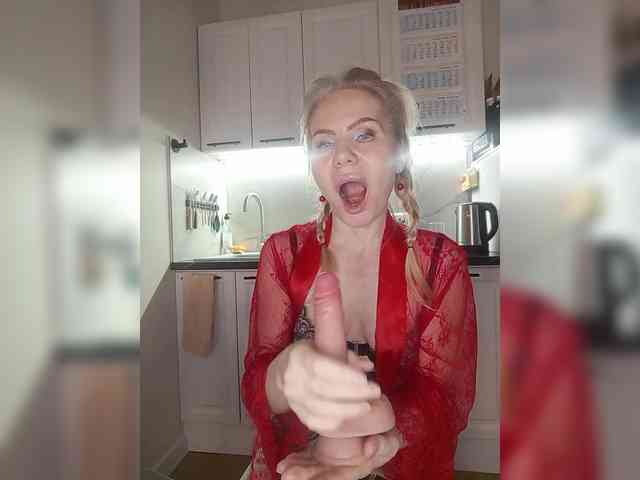 CheapSlutOnline webcam
