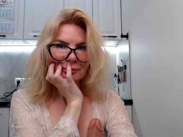WomenS webcam