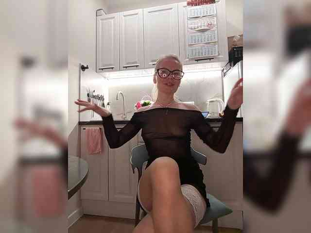 Model: WomenS