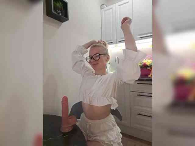 WomenS webcam