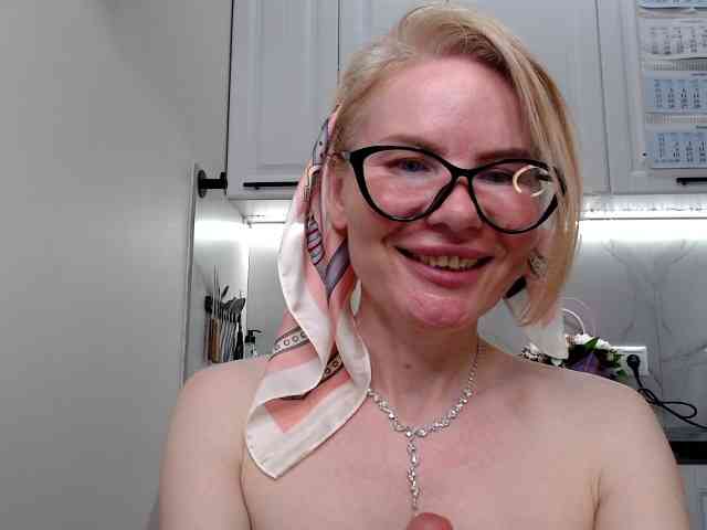 WomenS webcam