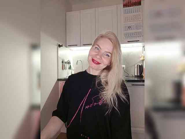 MrMrsLoungeSexBar webcam
