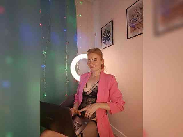 WomenS webcam