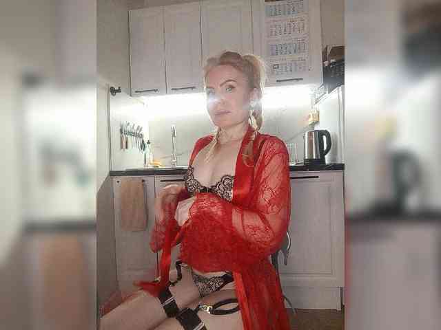 CheapSlutOnline webcam
