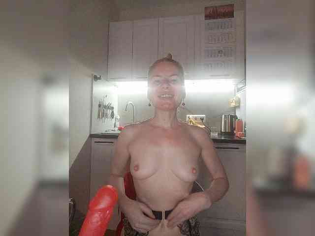 MrMrsLoungeSexBar webcam