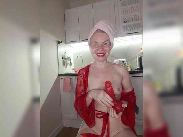 CheapSlutOnline webcam