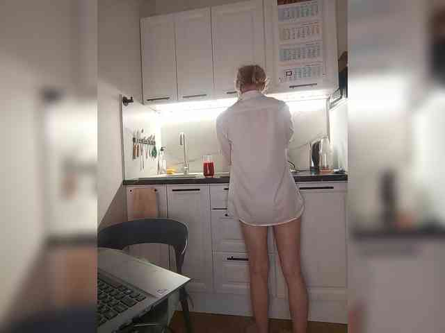 WomenS webcam