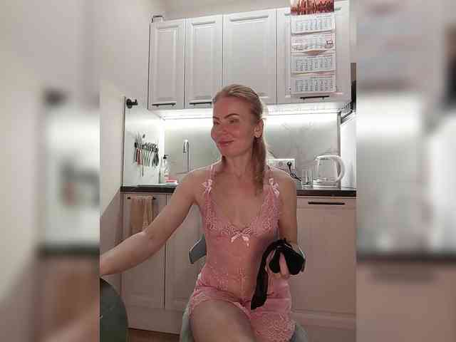 WomenS webcam