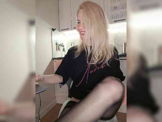 MrMrsLoungeSexBar webcam