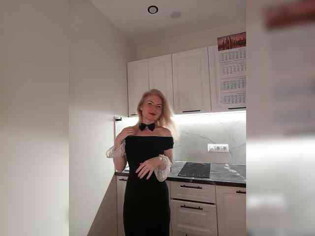 WomenS webcam