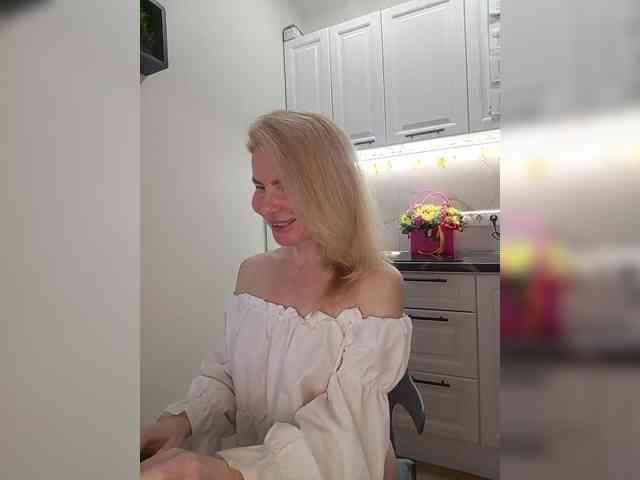 WomenS webcam