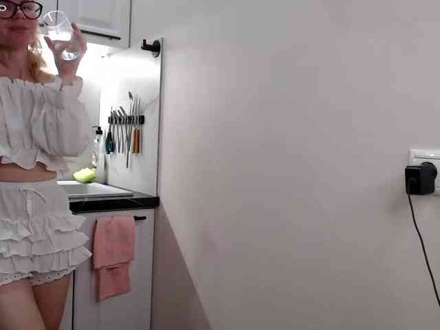 WomenS webcam