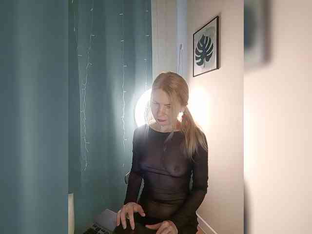 WomenS webcam