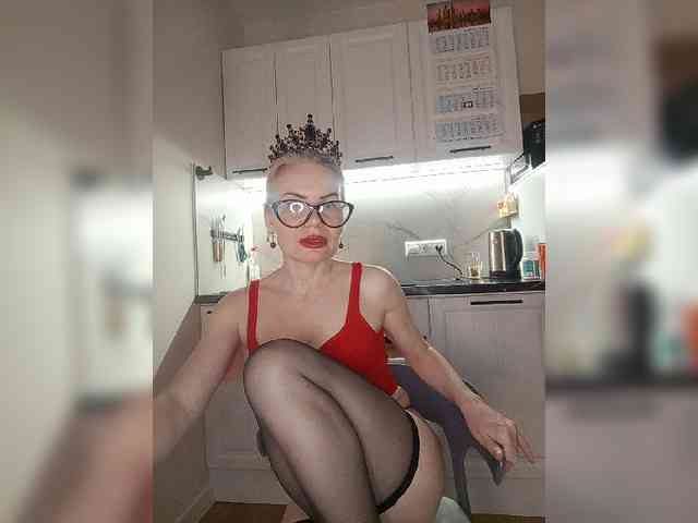 CheapSlutOnline webcam