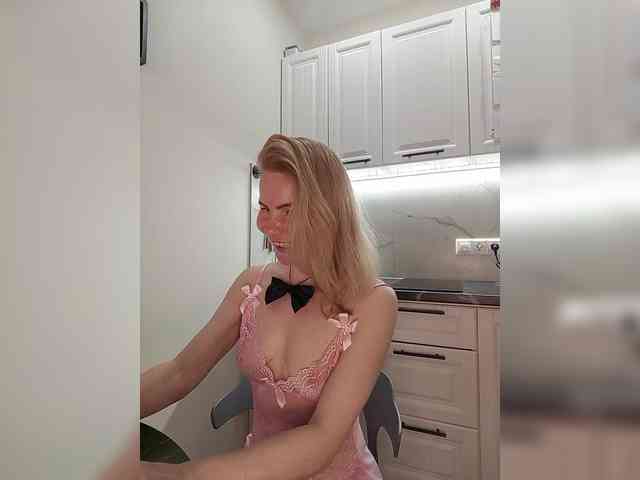 WomenS webcam