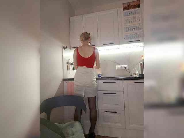CheapSlutOnline webcam
