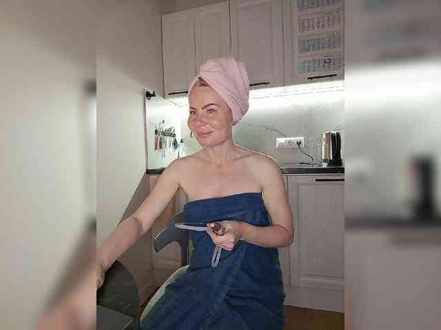 WomenS webcam