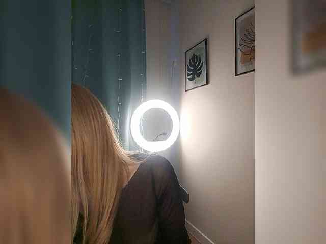 WomenS webcam