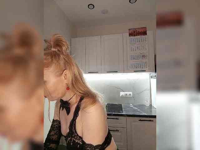 WomenS webcam