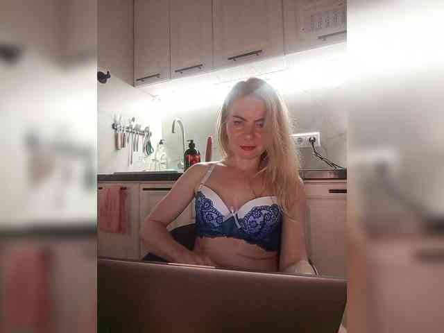 WomenS webcam