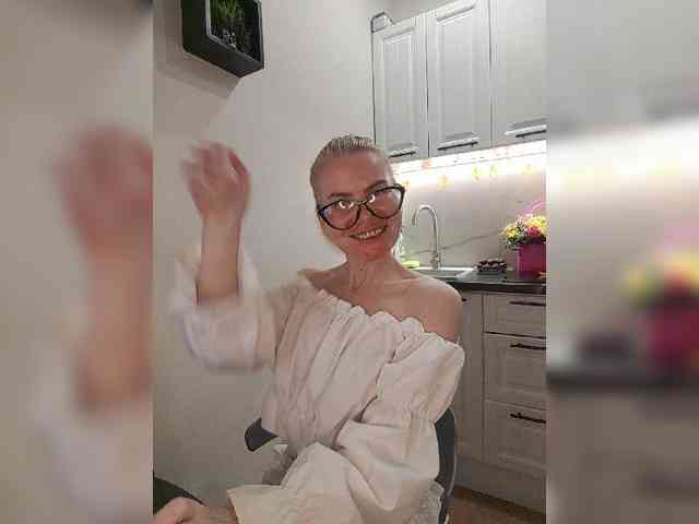 WomenS webcam