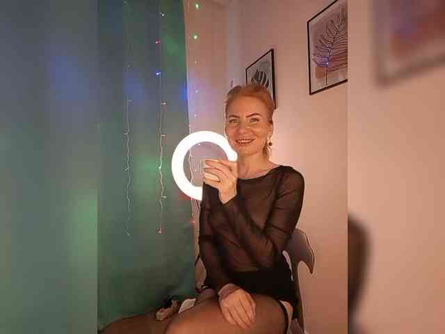 WomenS webcam