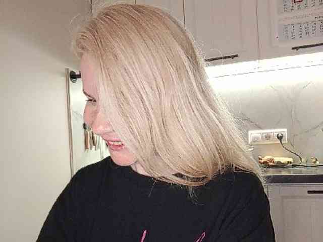 MrMrsLoungeSexBar webcam