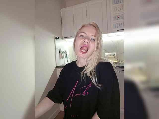 MrMrsLoungeSexBar webcam