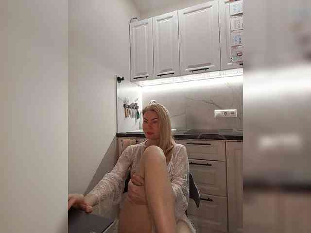 WomenS webcam