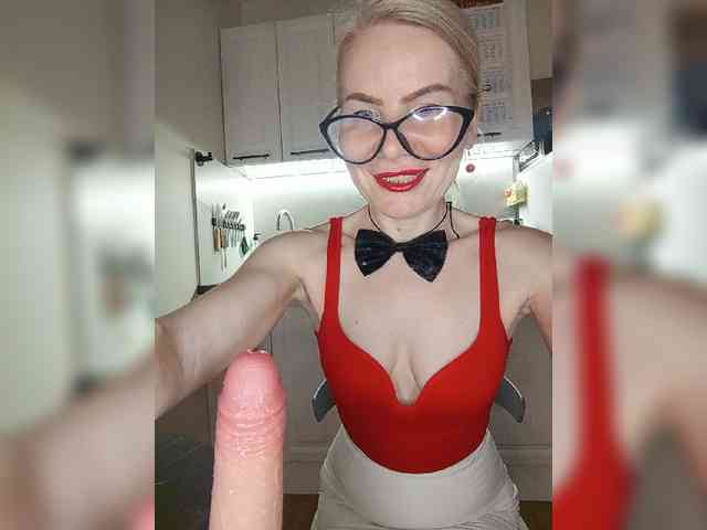 CheapSlutOnline webcam