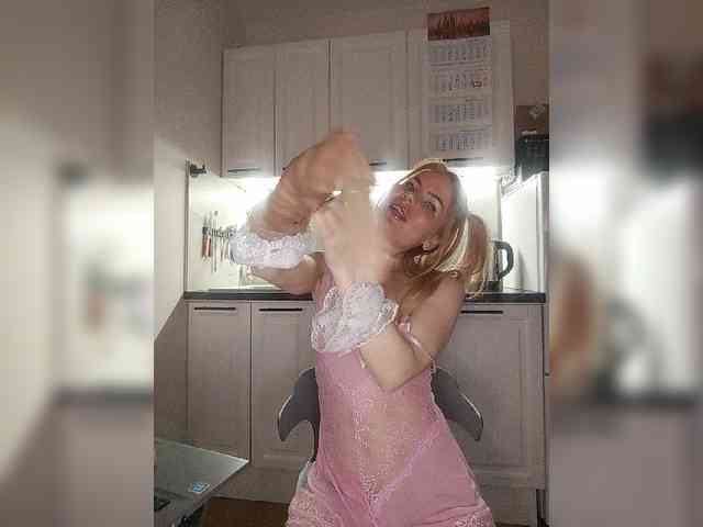 WomenS webcam