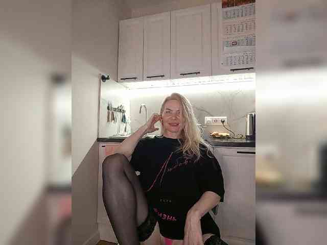 MrMrsLoungeSexBar webcam