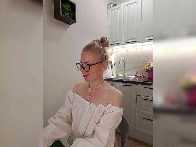 WomenS webcam
