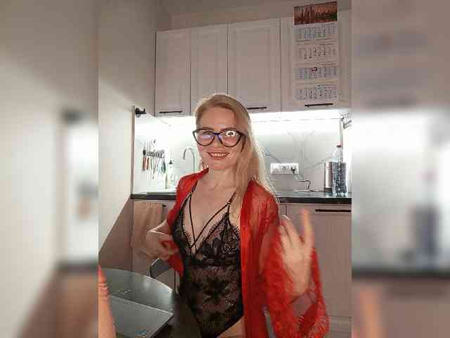 WomenS webcam