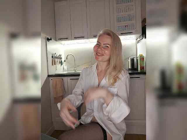 WomenS webcam