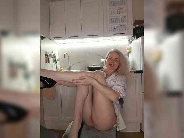 CheapSlutOnline webcam