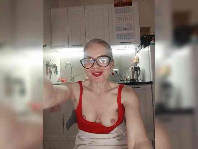 Модель: CheapSlutOnline